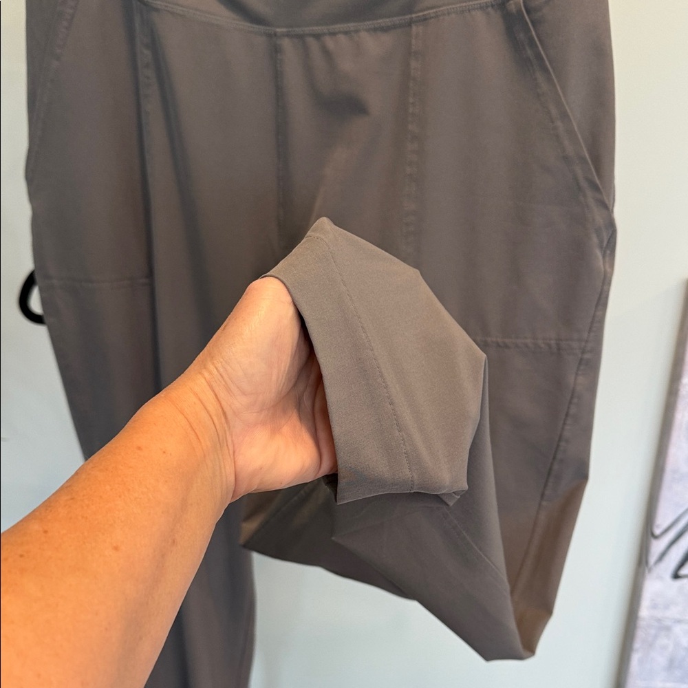 Patagonia Grey Lightweight Casual Women's Pants size L - Picture 11 of 15